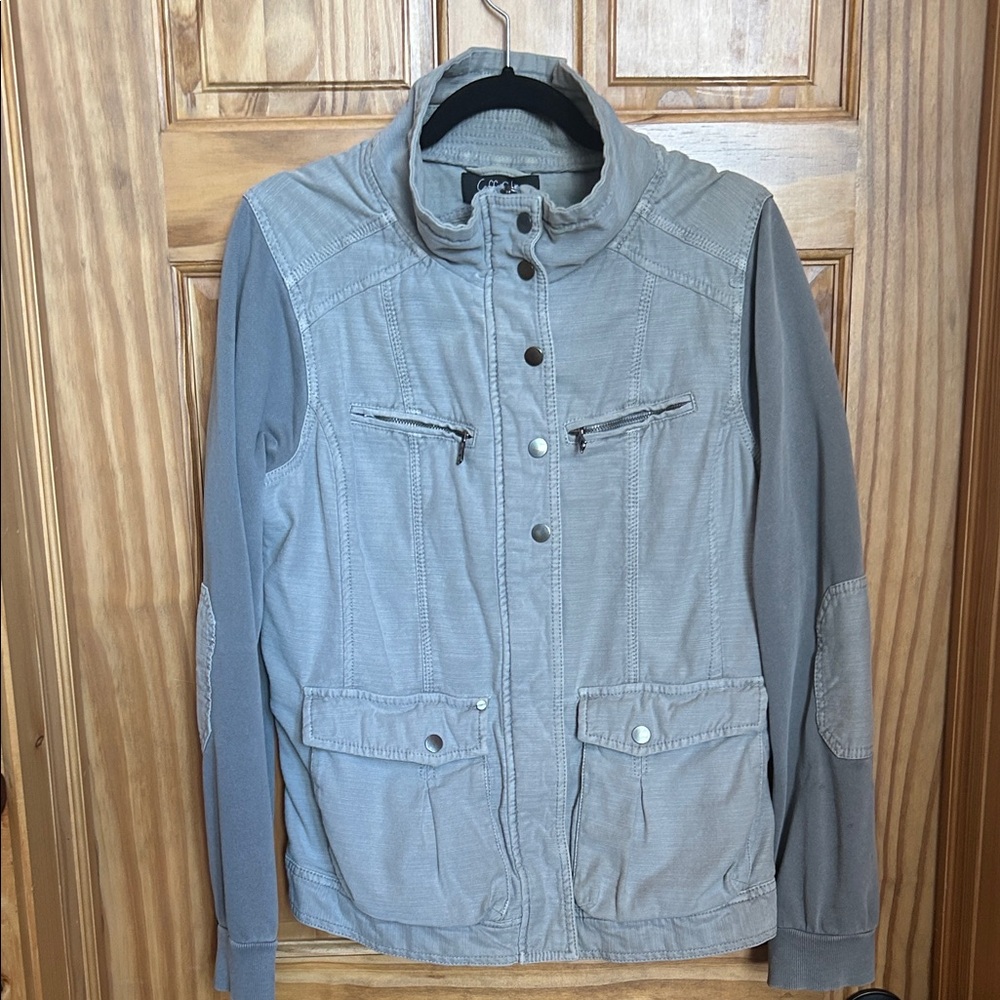 Casual Gray Women’s Utility Jacket